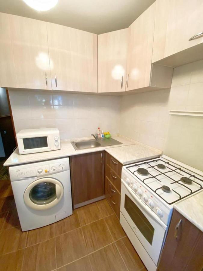 Квартира Напротив Аэропорта Apartment Turksib Exterior photo